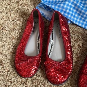 Red sparkle shoes!